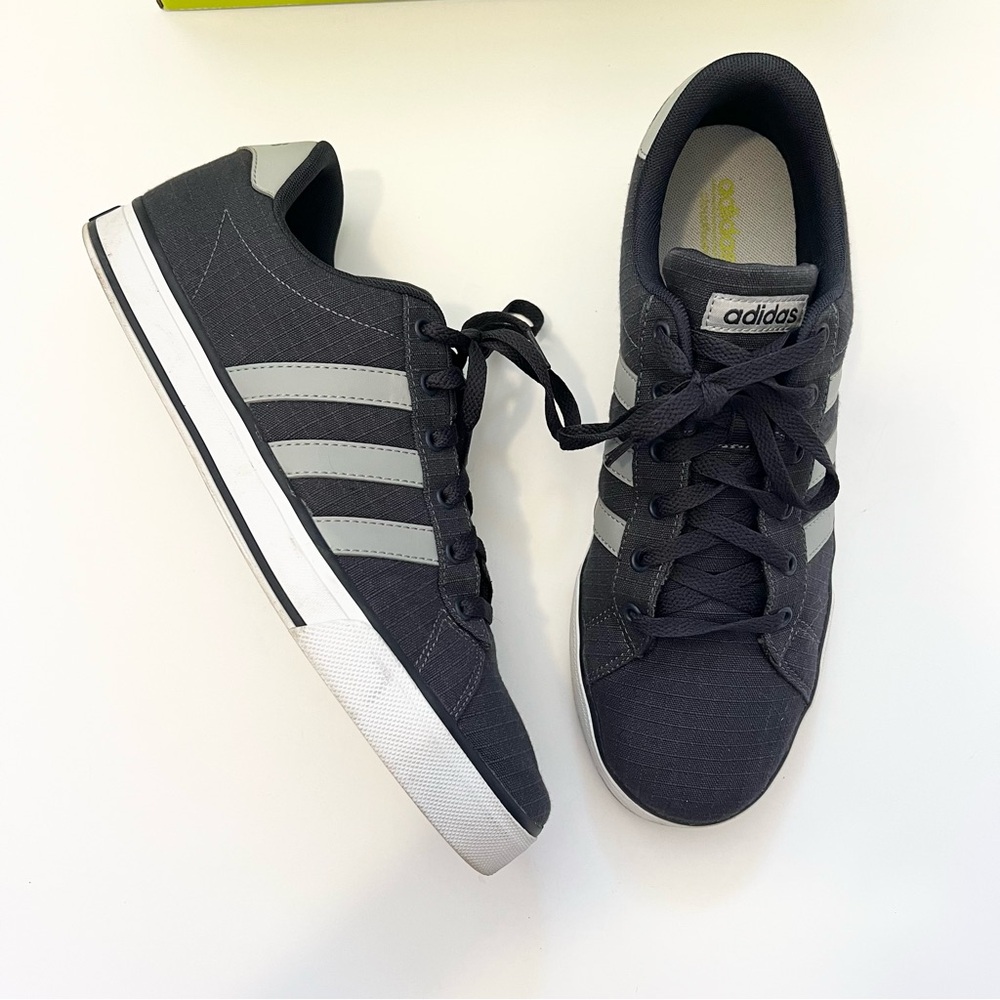 Adidas Neo Men’s Casual Sneakers Size 10.5